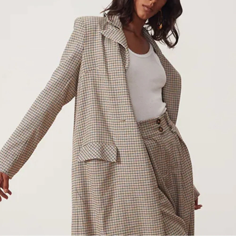 Song of Style Buffy Plaid Coat // Medium - Picture 8 of 15